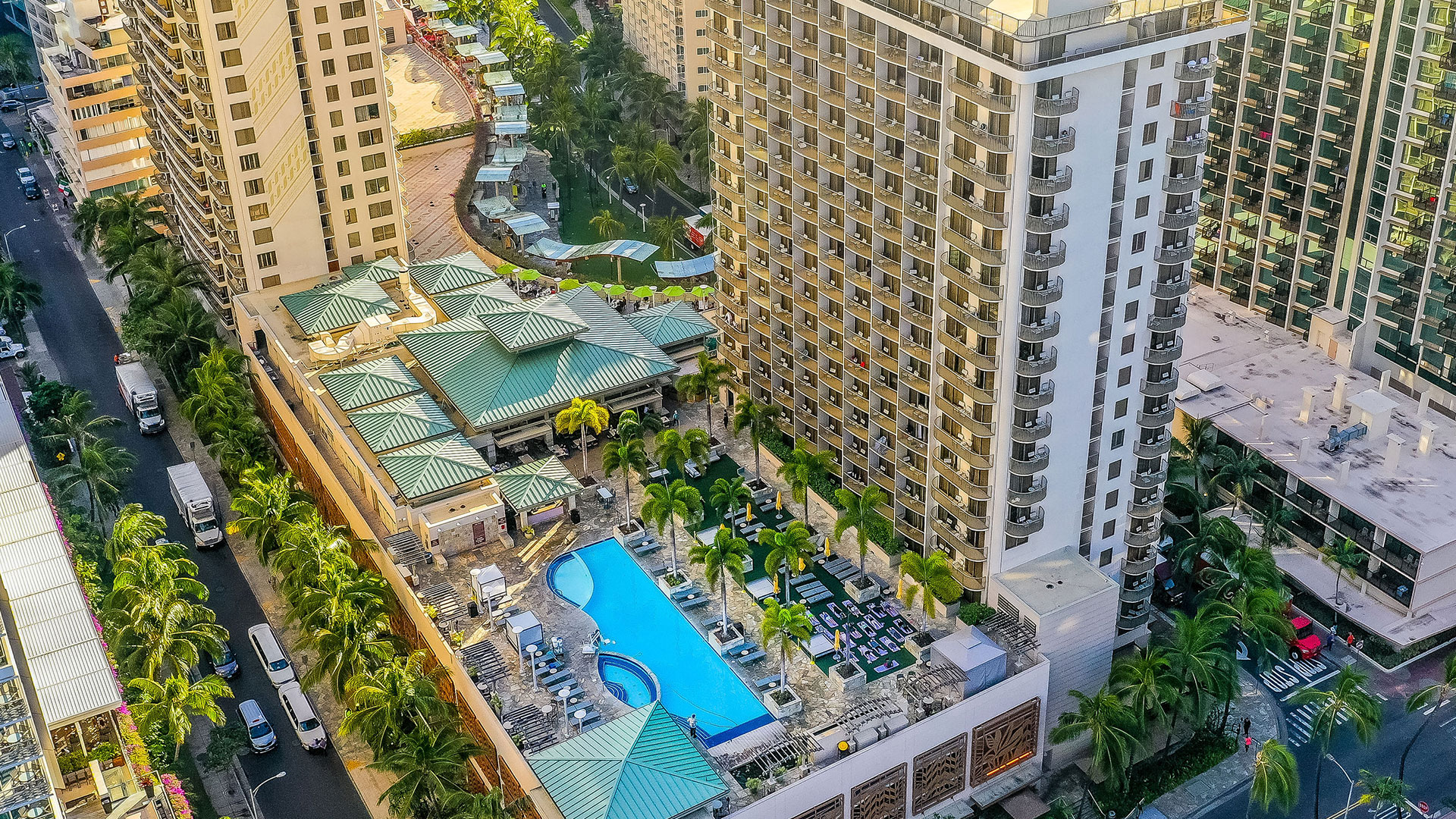 Embassy Suites By Hilton Waikiki Beach Walk Honolulu Home Top6 ?version=10192022142457