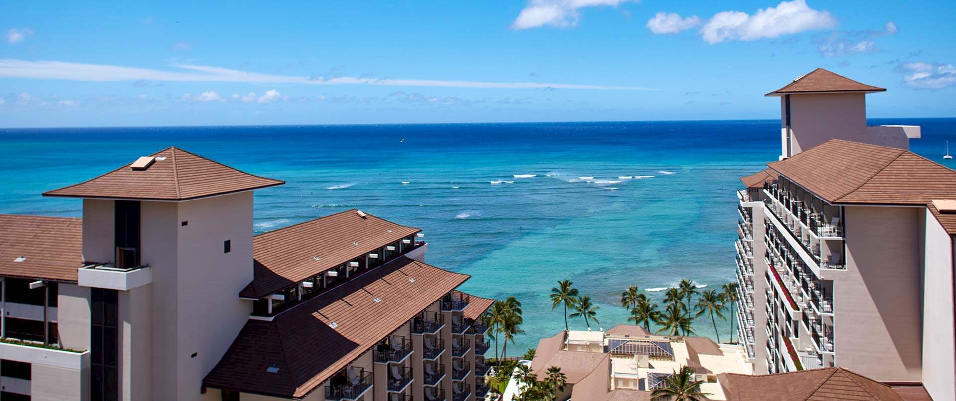 last-minute-waikiki-hotel-deals-embassy-suites-waikiki-beach-walk